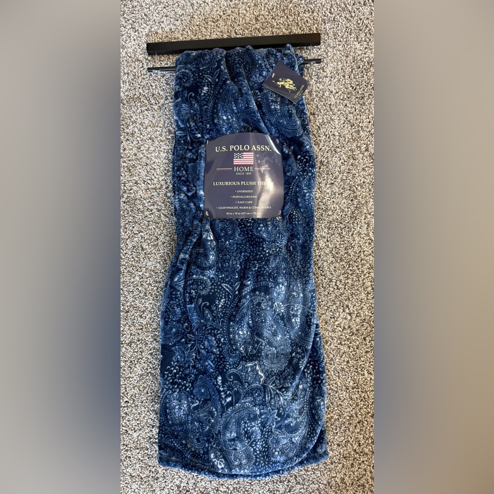 U.S. Polo Assn. Navy Plush Throw